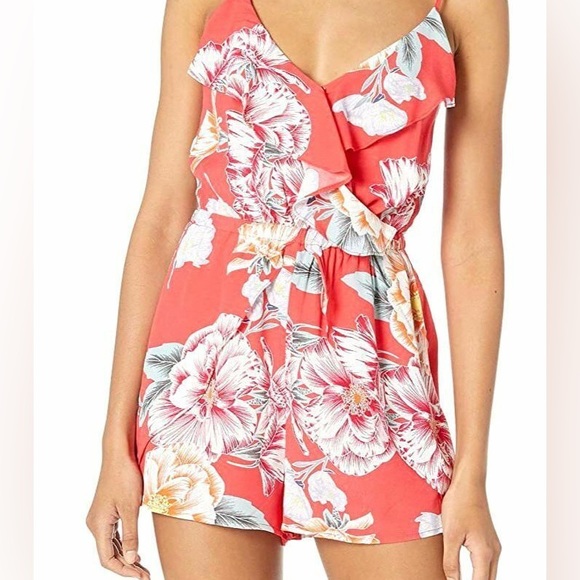 Cupcakes and Cashmere Red Astra Printed Crepe Ruffled Romper - Picture 3 of 14